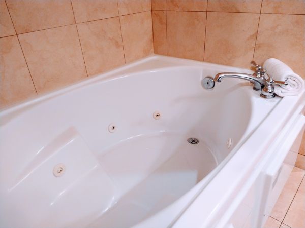 Acrylic Tub Installation in Johnstown