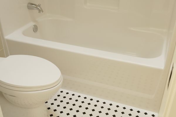 Fiberglass Tub Replacement in Johnstown